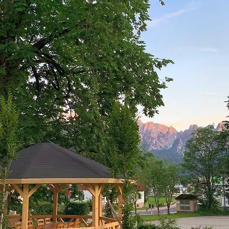 Der Ulmenhof